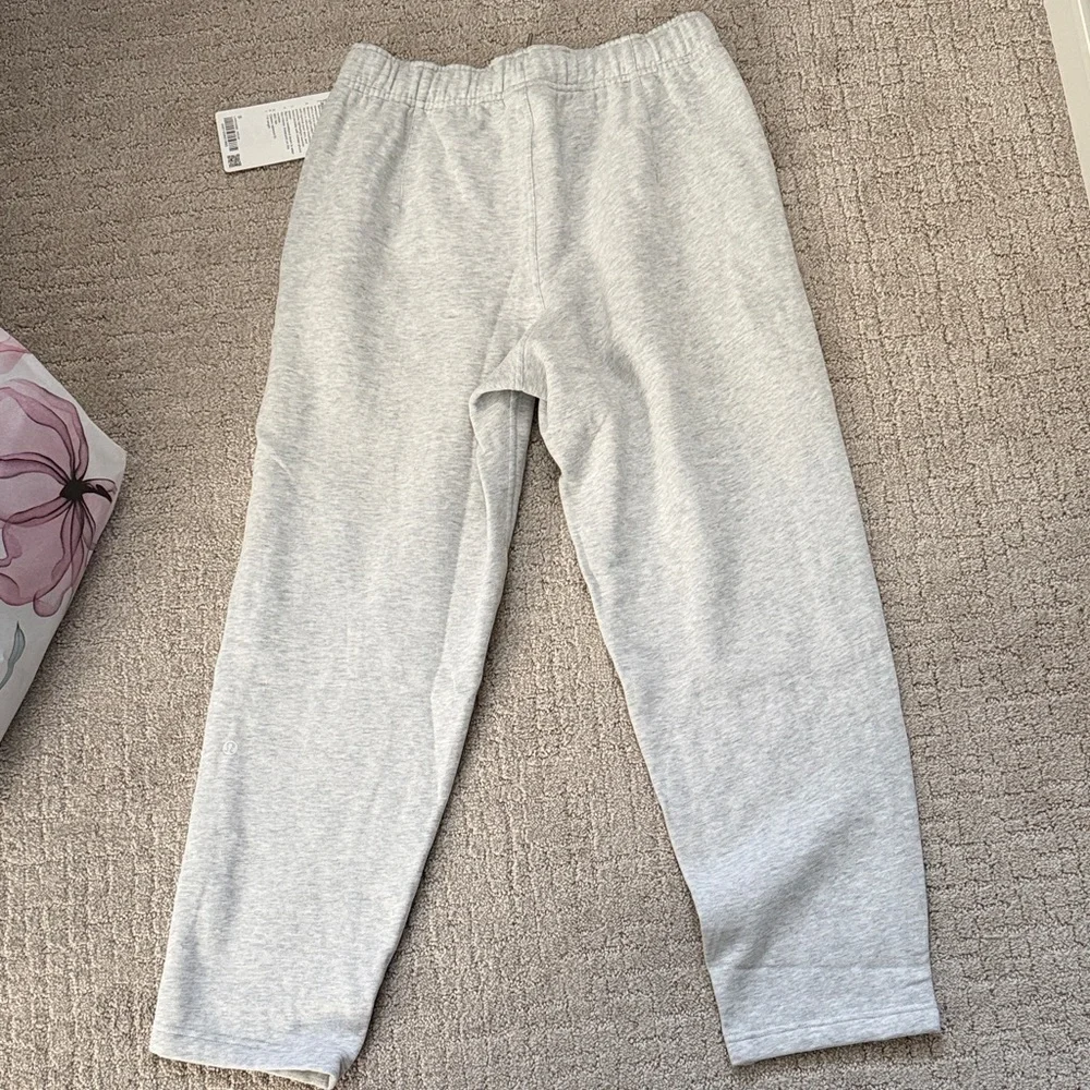 Lululemon Scuba Mid-rise Tapered 7/8 pant - Picture 3 of 4